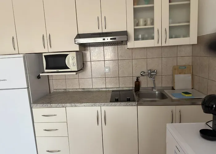 Marmilić In Punat, Krk Apartament *