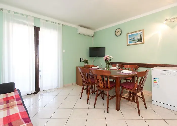 Marmilic In Punat, Krk بونات