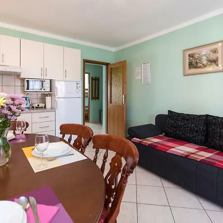 Marmilic In Punat, Krk * Punat